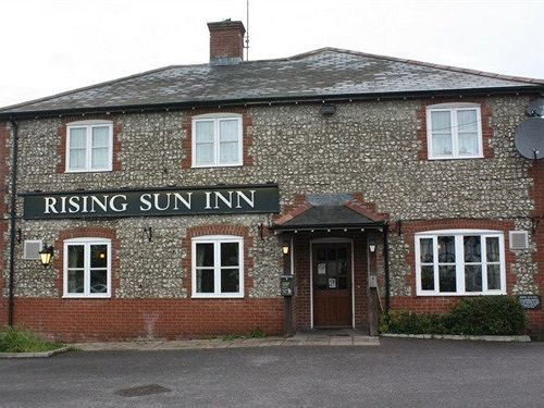 مبيت وإفطار بارنستابل The Rising Sun المظهر الخارجي الصورة
